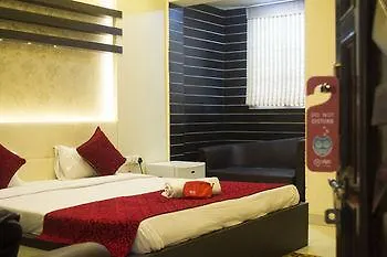 ホテル Oyo Rooms Sankat Mochan Temple バラナシ
